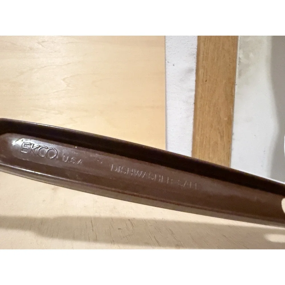 EKCO Vintage nylon spaghetti server Brown